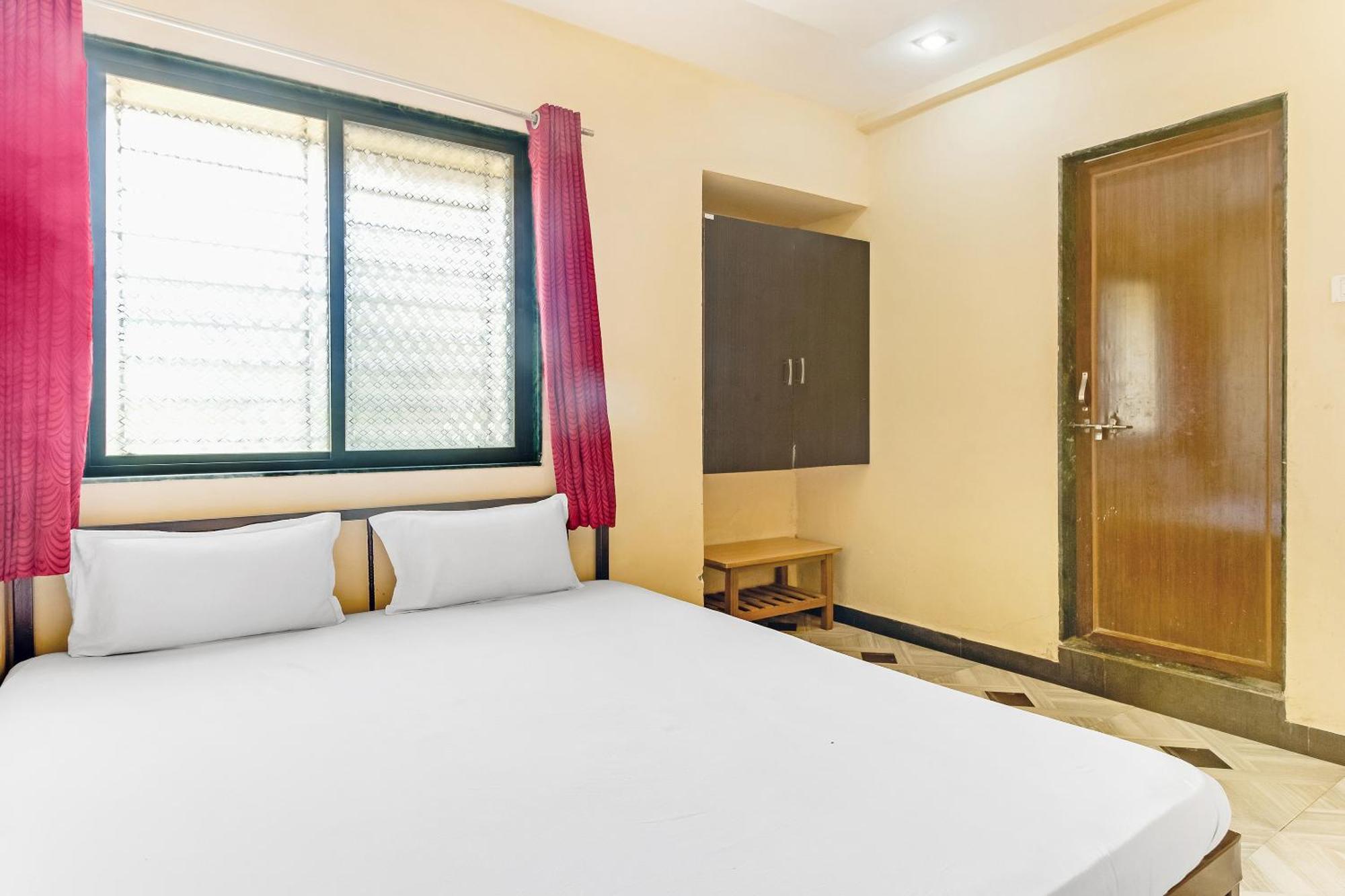 Hotel Spot On Harihar Lodging And Yatri Niwas Kolhapur Exterior foto