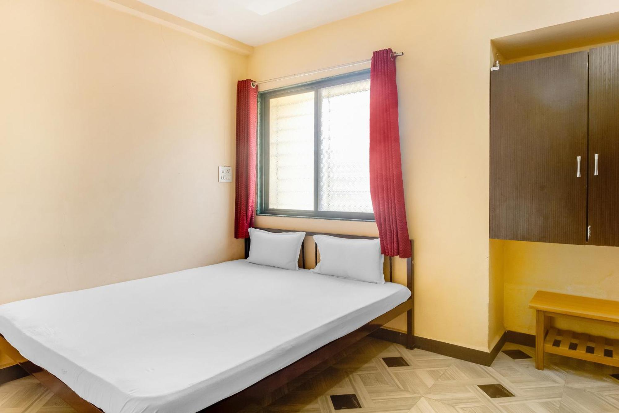 Hotel Spot On Harihar Lodging And Yatri Niwas Kolhapur Exterior foto