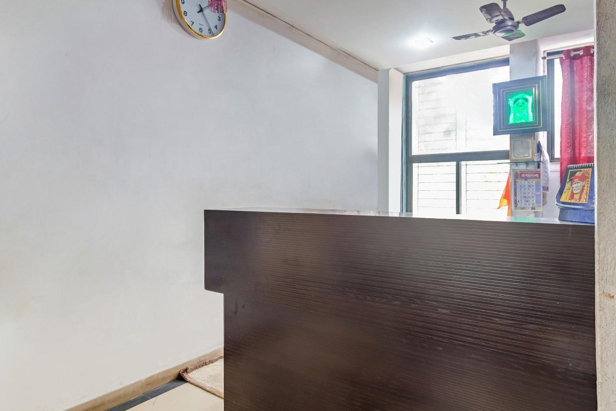 Hotel Spot On Harihar Lodging And Yatri Niwas Kolhapur Exterior foto